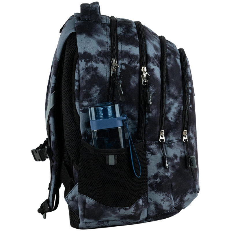 Black GoPack Teens Backpack with 3 Compartments & Chest Strap