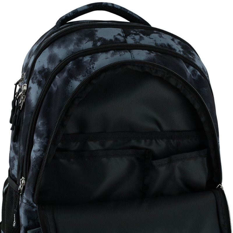 Black GoPack Teens Backpack with 3 Compartments & Chest Strap