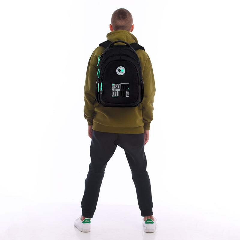 GoPack Black 16.5L Teen Backpack for Grades 4-7, Heights 130-145 cm
