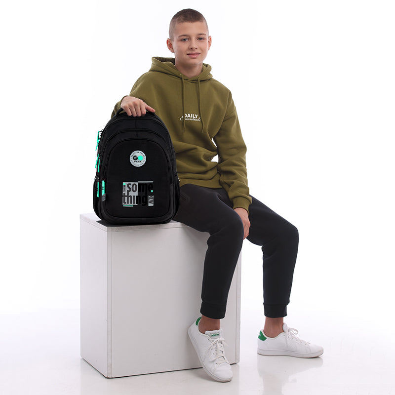 GoPack Black 16.5L Teen Backpack for Grades 4-7, Heights 130-145 cm