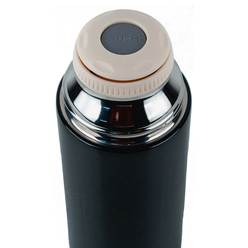 Kite Pearl black thermos lid cup and rubber loop detail
