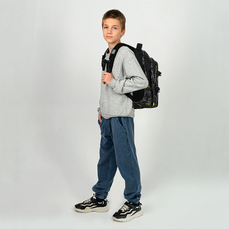 Kite Graffiti Teen Backpack storage and construction details